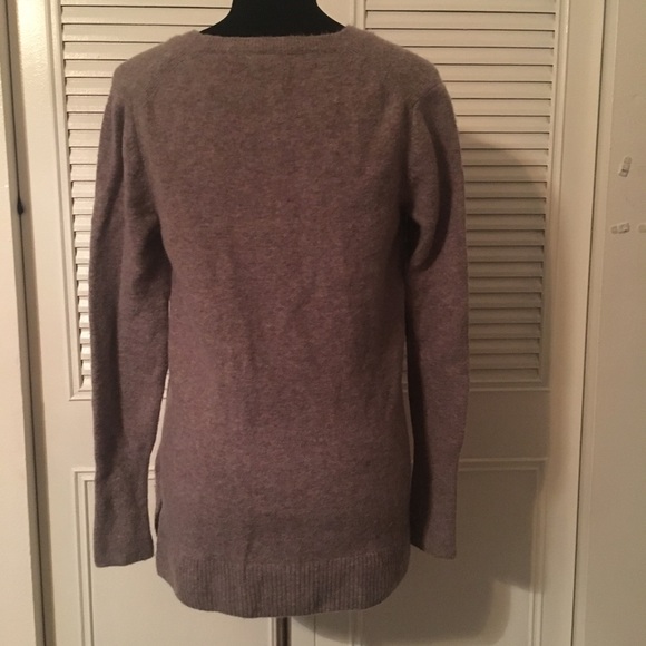 J.Crew black label v-neck sweater - Picture 2 of 8